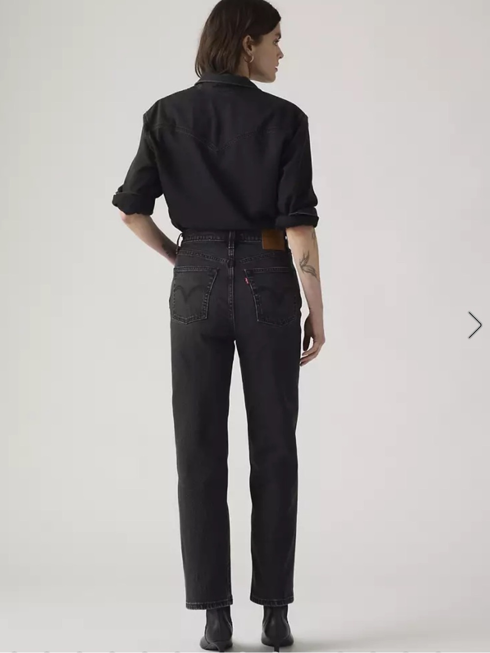 NWT Levi’s High-Rise Straight Leg Jeans in Black - Picture 3 of 8